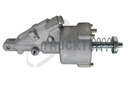 Truck clutch booster