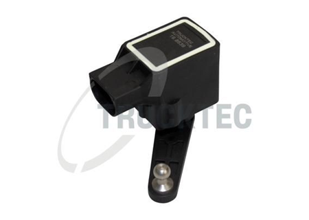 Truck cruise control clutch switch